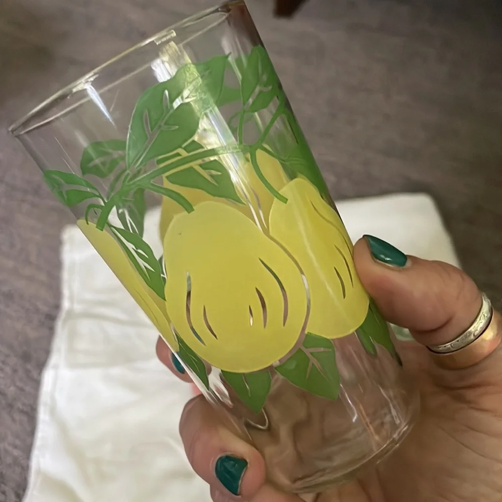 Vintage 8oz fruit glasses‎